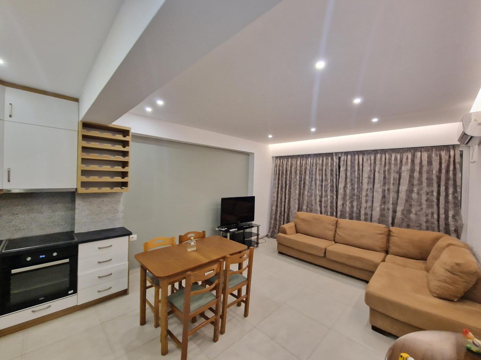 Beachfront Apartment Саранде Екстериор снимка